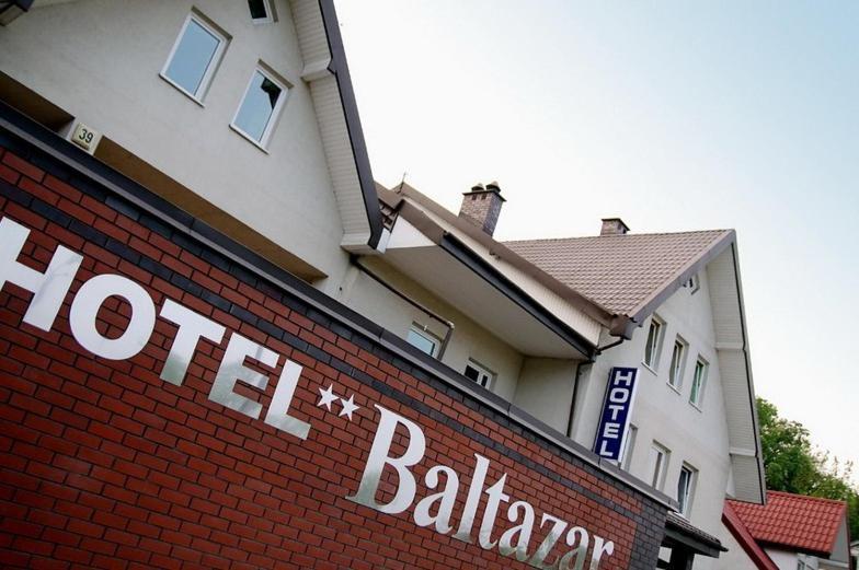 Hotel Baltazar プウトゥスク エクステリア 写真